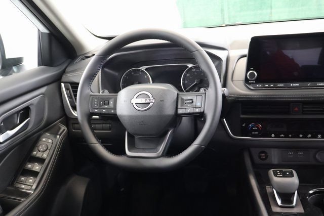 New 2026 Nissan Rogue SV w/ Cold Weather Package AWD/4WD image 15