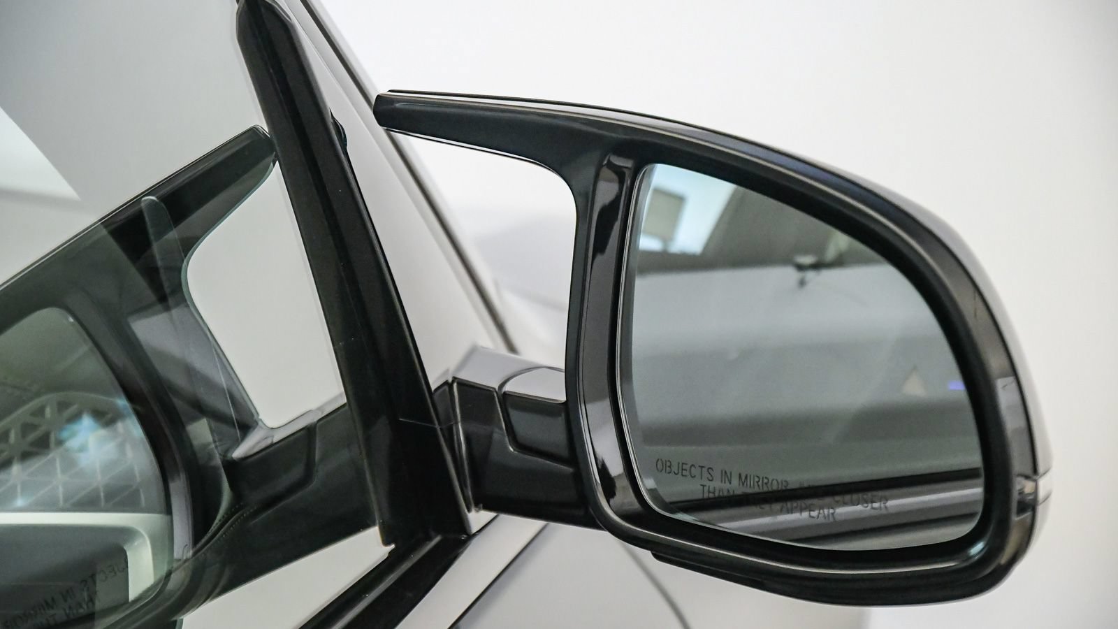 Used 2024 BMW X7 M60i w/ Climate Comfort Package AWD/4WD image 22