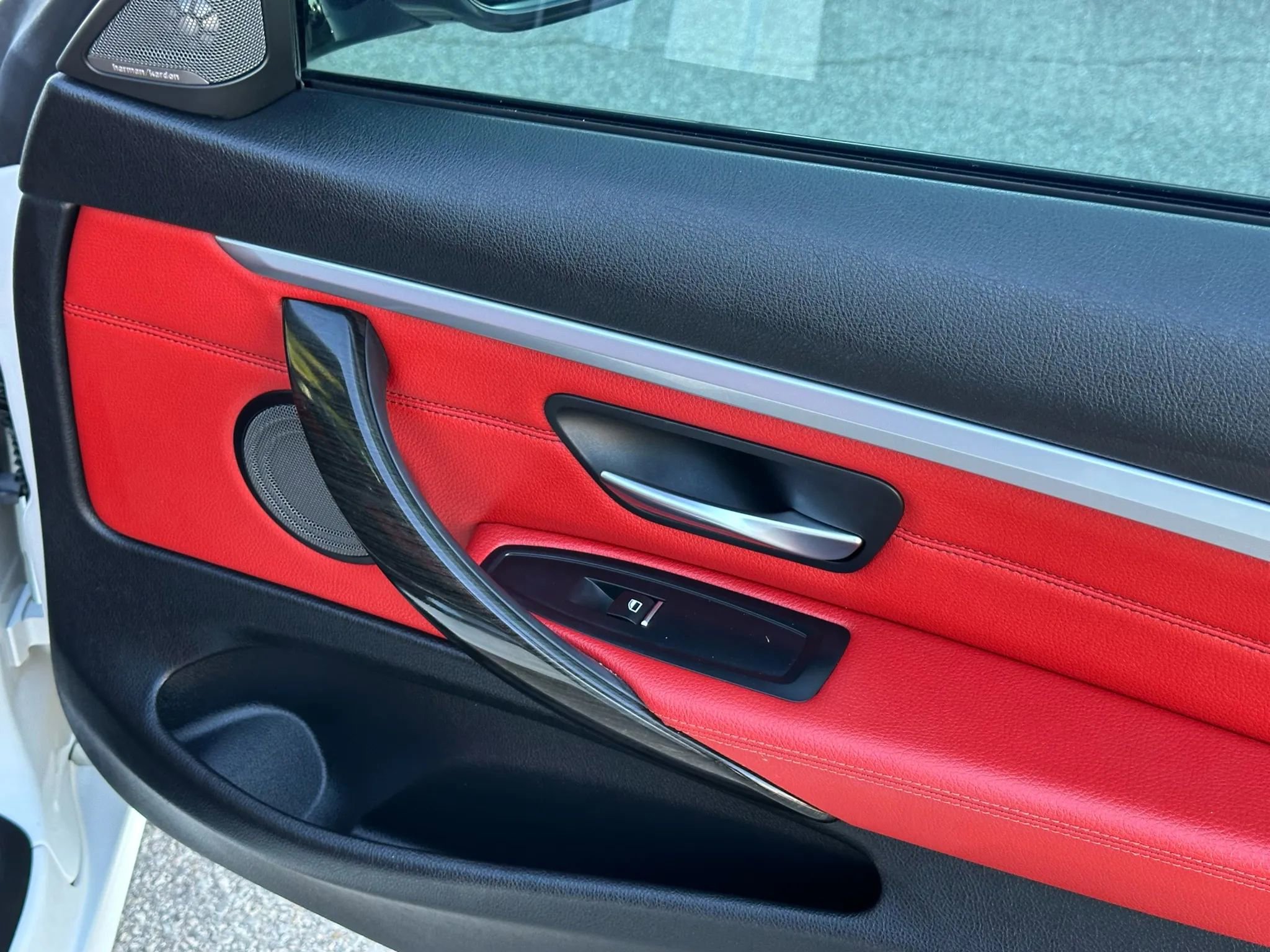 Used 2020 BMW 440i xDrive Coupe w/ M Sport Package image 19