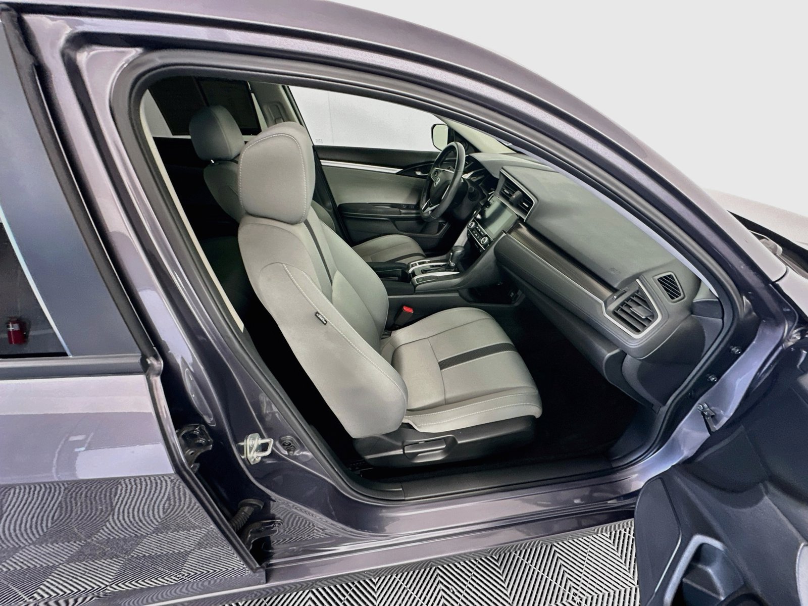 Used 2020 Honda Civic EX image 27