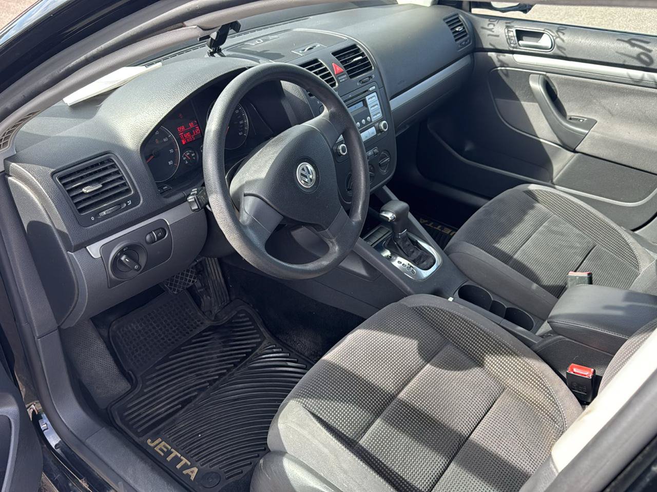 Used 2009 Volkswagen Jetta S FWD image 9