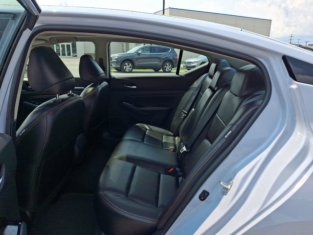Used 2023 Nissan Altima 2.5 SR w/ SR Premium Package FWD image 13