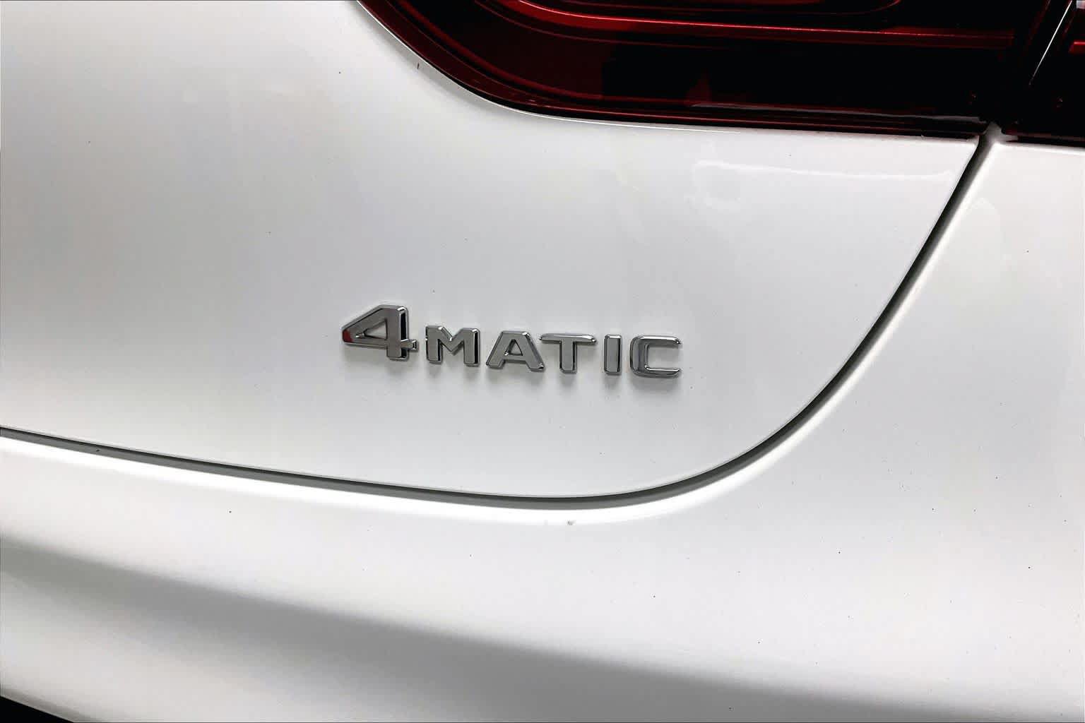 Certified 2022 Mercedes-Benz GLC 300 4MATIC Coupe image 10