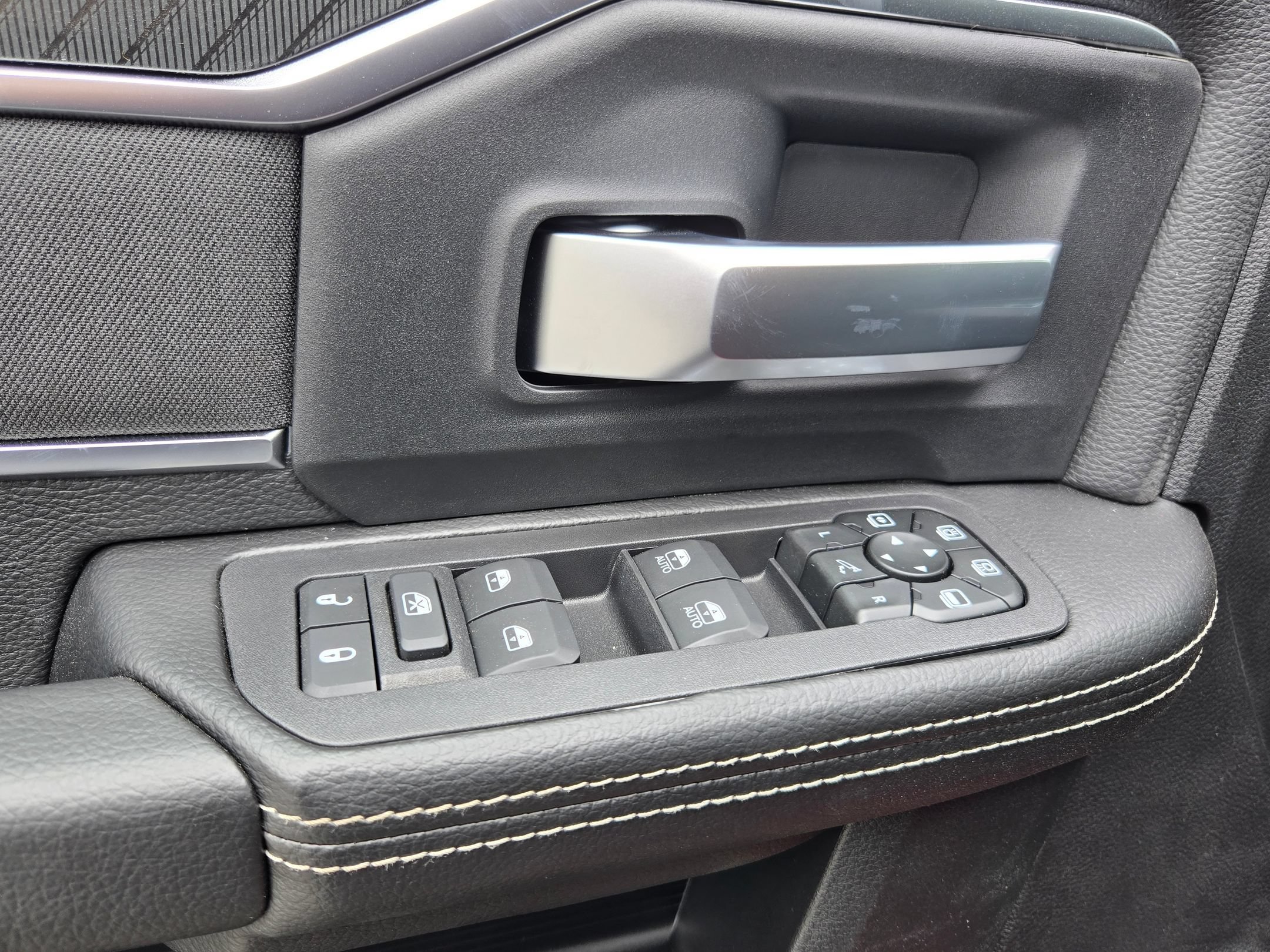 New 2026 RAM 2500 Big Horn AWD/4WD image 18