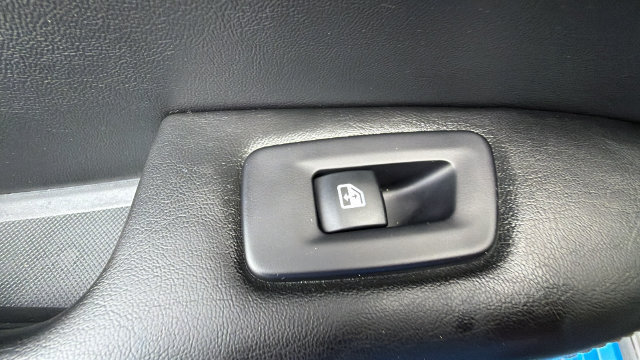 Used 2019 Jeep Compass Latitude w/ Cold Weather Group AWD/4WD image 29
