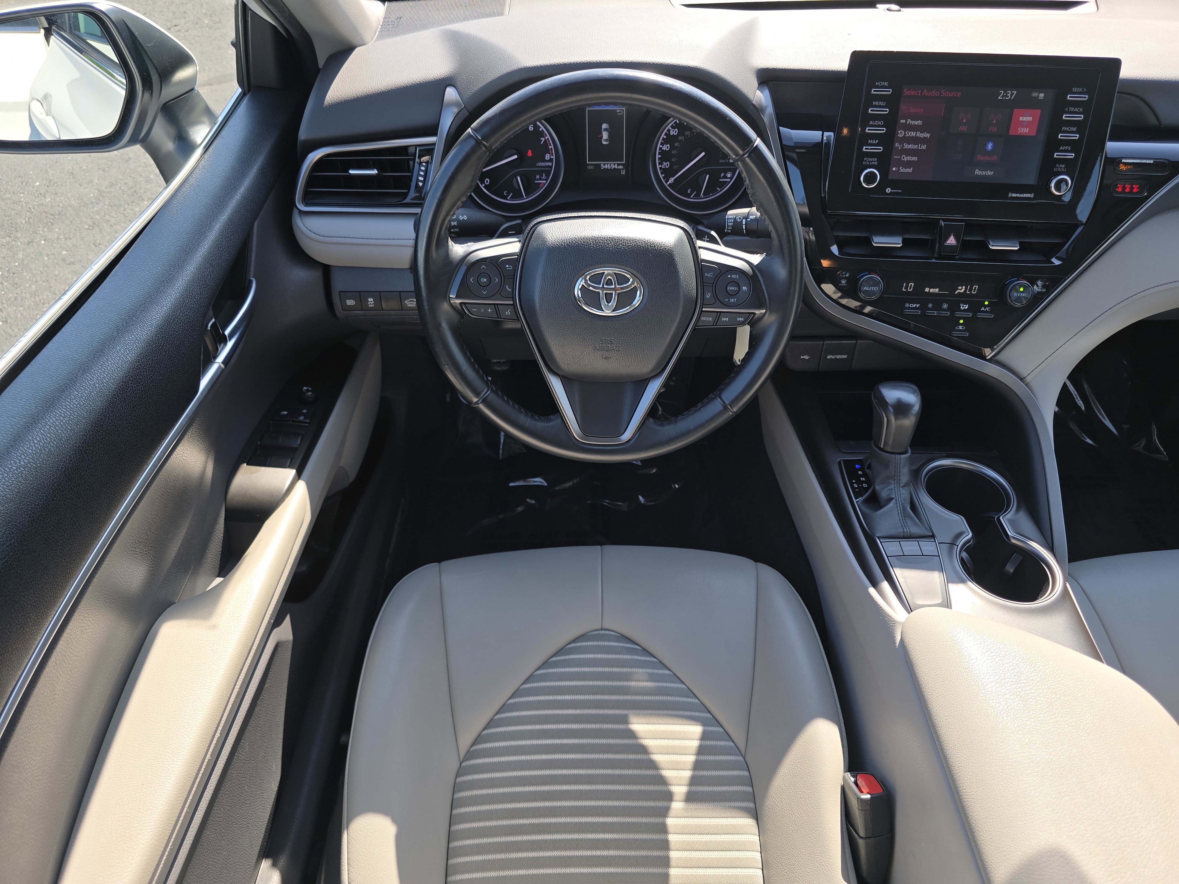 Used 2023 Toyota Camry SE image 28