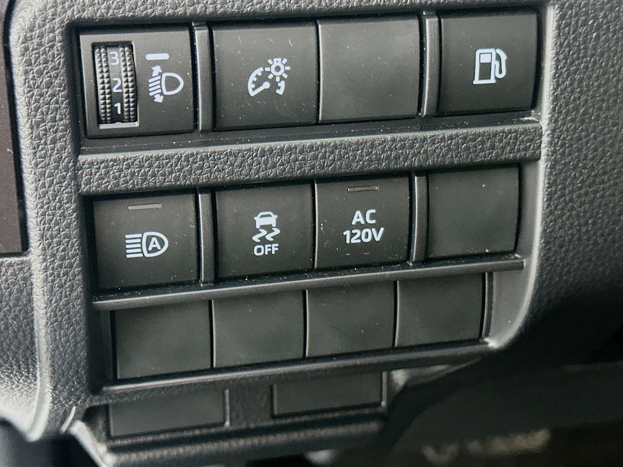 Used 2025 Toyota 4Runner TRD Off-Road image 17