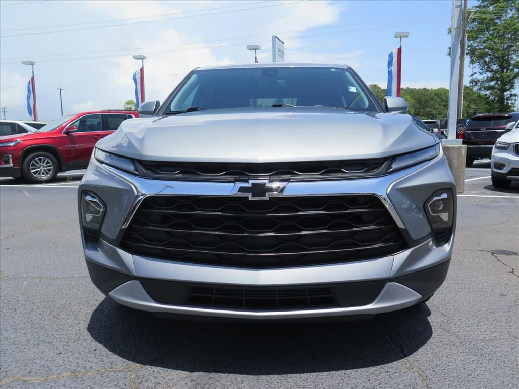 Used 2023 Chevrolet Blazer LT FWD image 9