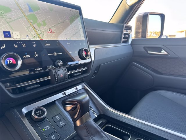 Used 2024 Lexus GX 550 w/ Accessory Package (2T) AWD/4WD image 22