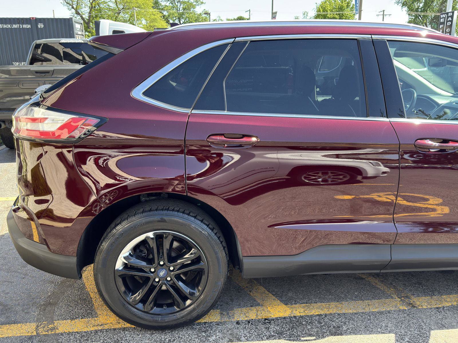 Used 2019 Ford Edge SEL w/ Equipment Group 201A AWD/4WD image 9