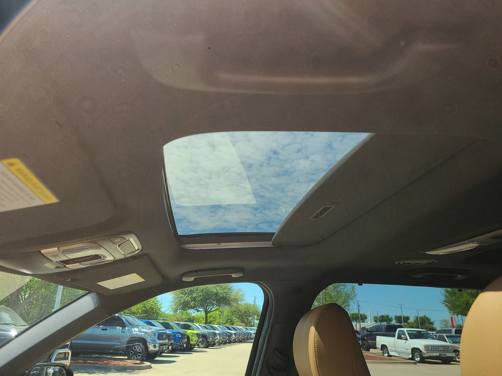 Used 2022 Kia Telluride SX w/ Nightfall Edition Package image 22