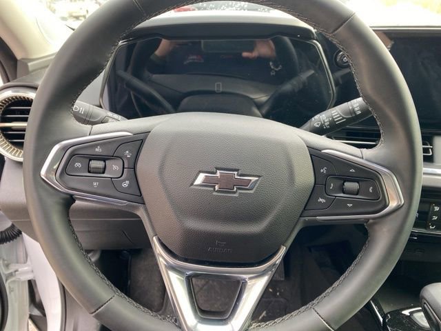 Used 2025 Chevrolet Trax ACTIV w/ Driver Confidence Package image 18