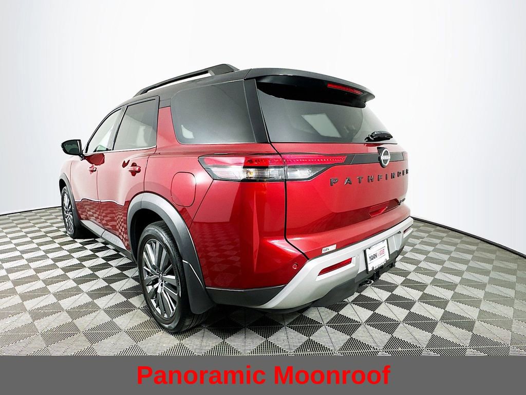 Certified 2025 Nissan Pathfinder SL w/ SL Premium Package image 9
