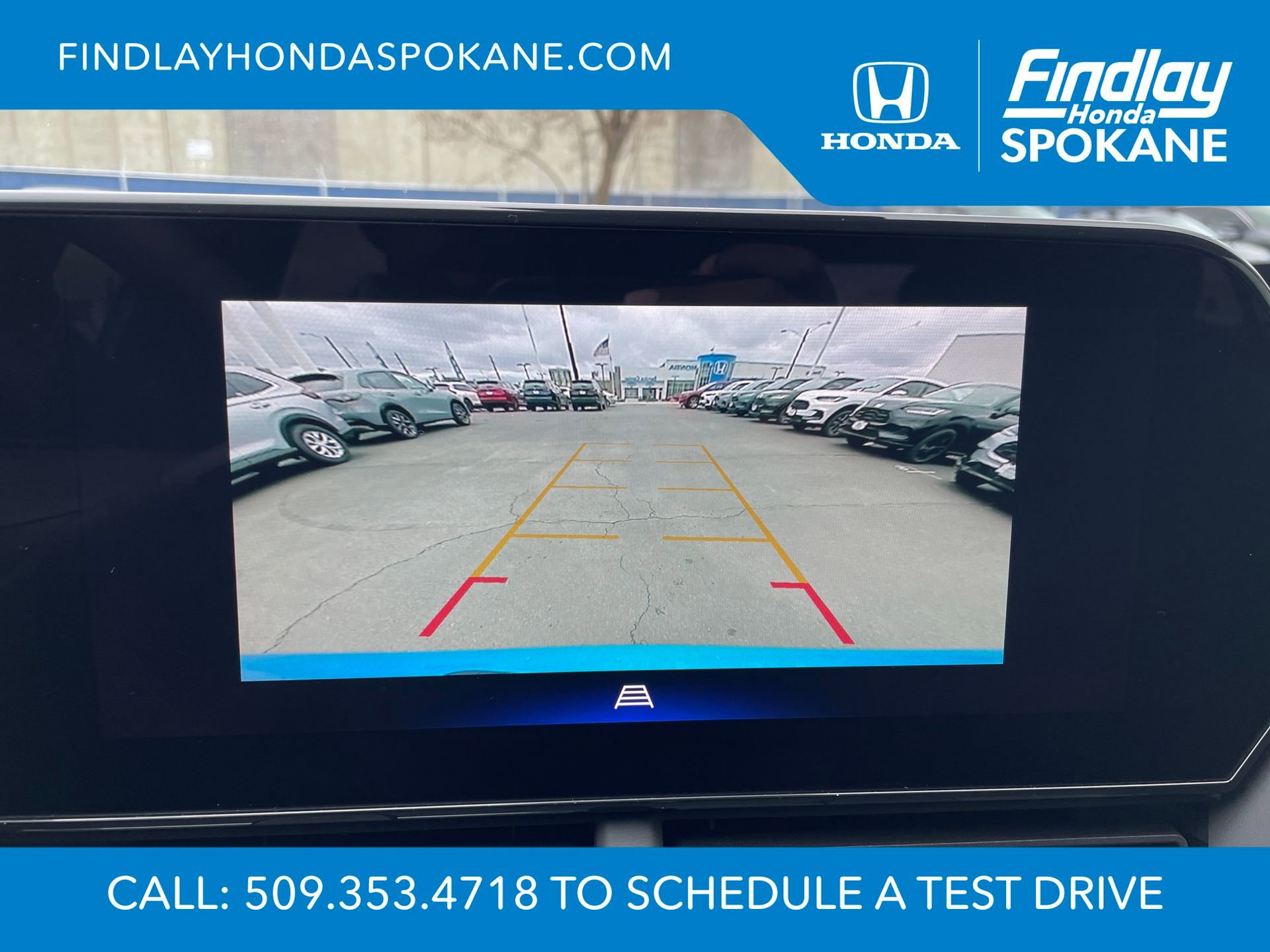 Used 2025 Chevrolet Trax LT w/ LT Convenience Package image 12