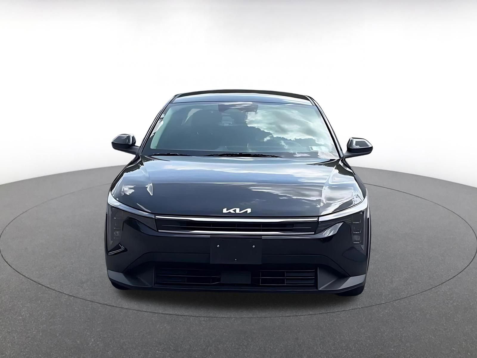 Used 2025 Kia K4 FWD image 4