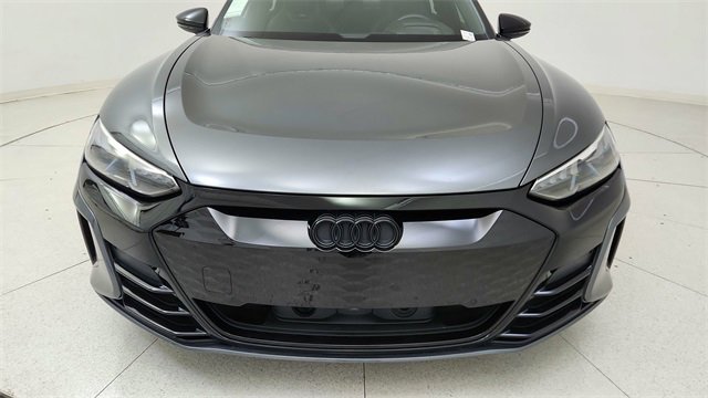 Used 2022 Audi RS e-tron GT w/ Carbon Performance Package image 8