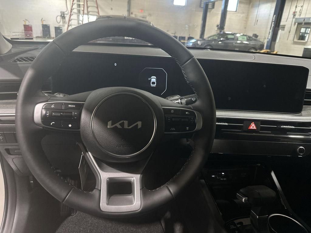 New 2026 Kia K5 EX image 11