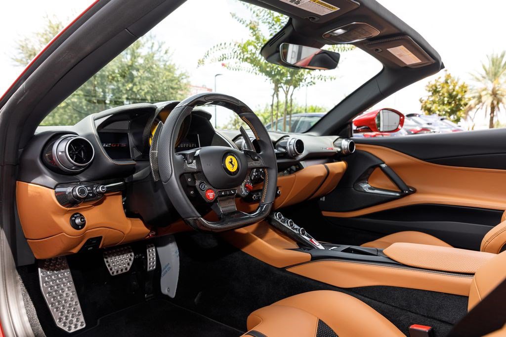 Used 2023 Ferrari 812 GTS RWD image 29