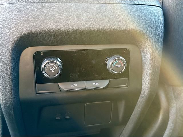 New 2026 Chevrolet Traverse LT w/ Midnight/Sport Edition image 26