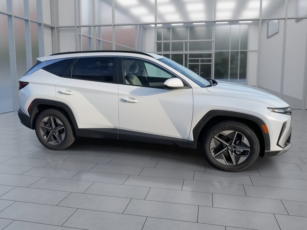 Certified 2026 Hyundai Tucson SEL FWD image 2