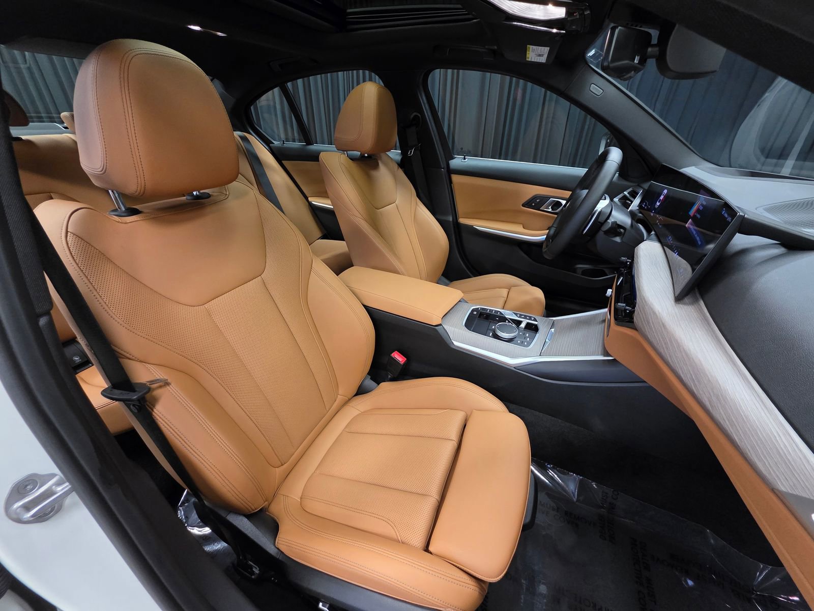 Used 2025 BMW 330i xDrive Sedan w/ Premium Package image 36