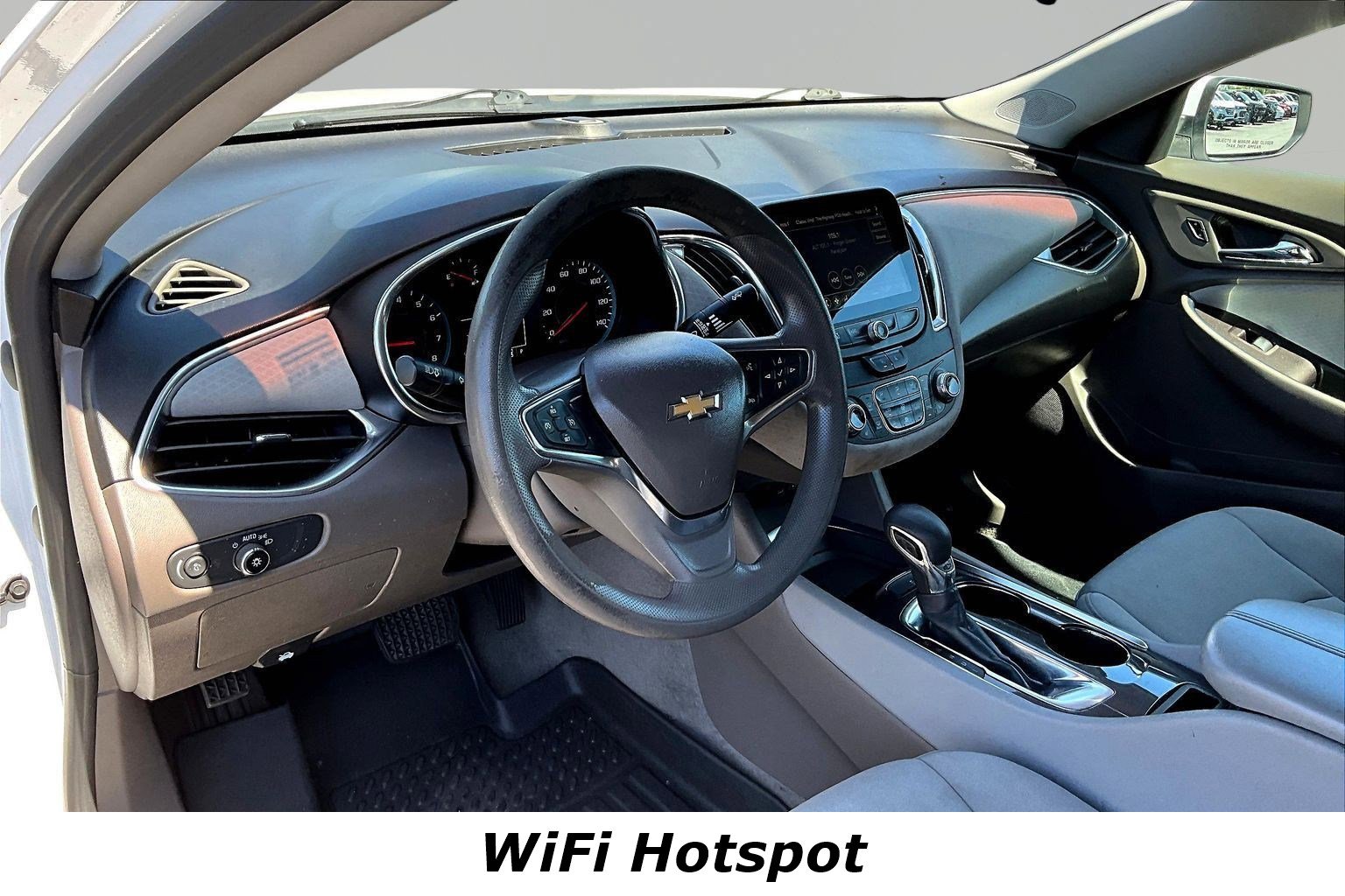 Used 2021 Chevrolet Malibu LT FWD image 15