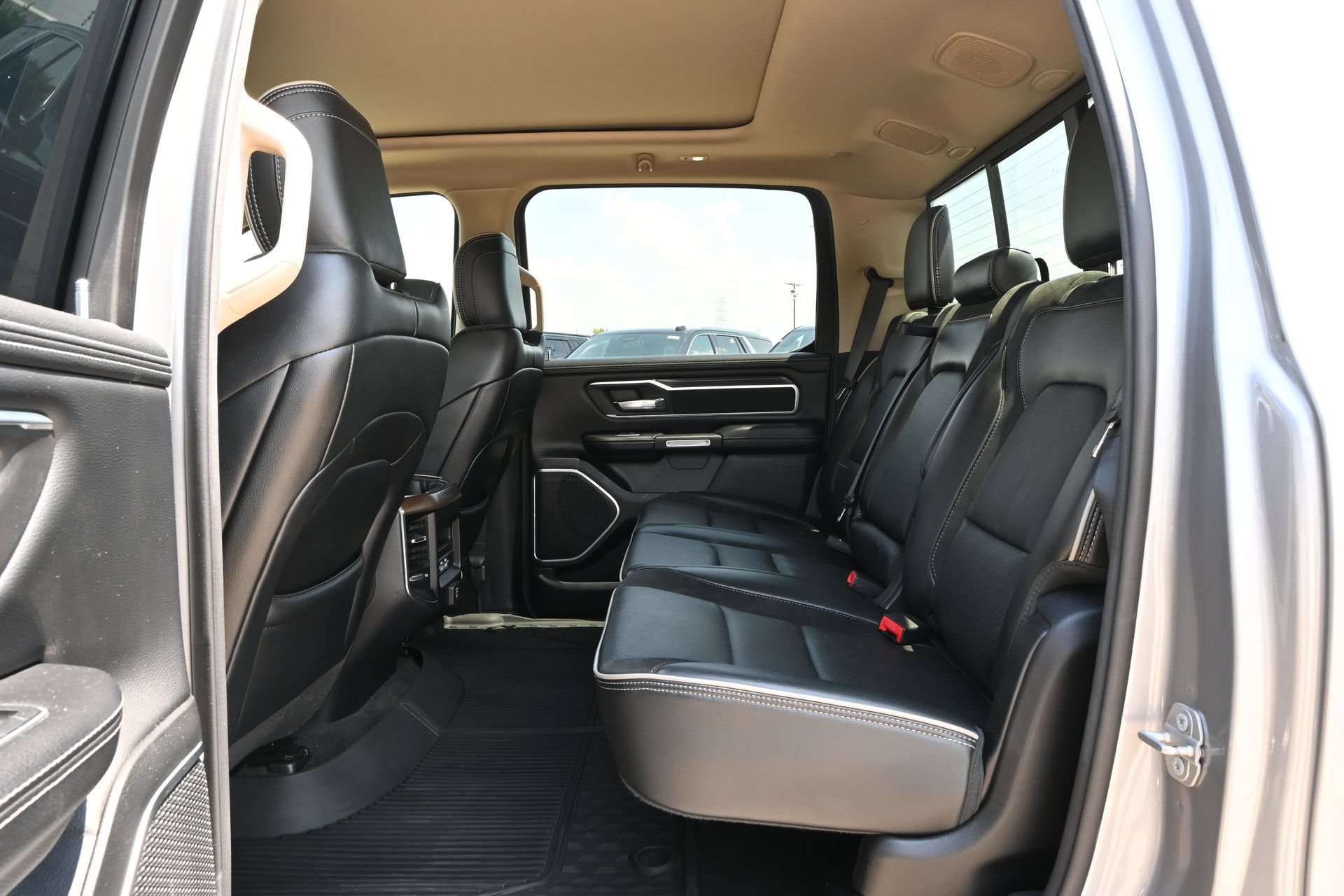 Used 2021 RAM 1500 Laramie w/ Laramie Southwest Edition RWD image 21