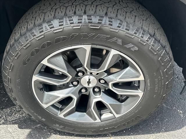 Certified 2024 Chevrolet Silverado 1500 RST AWD/4WD image 35