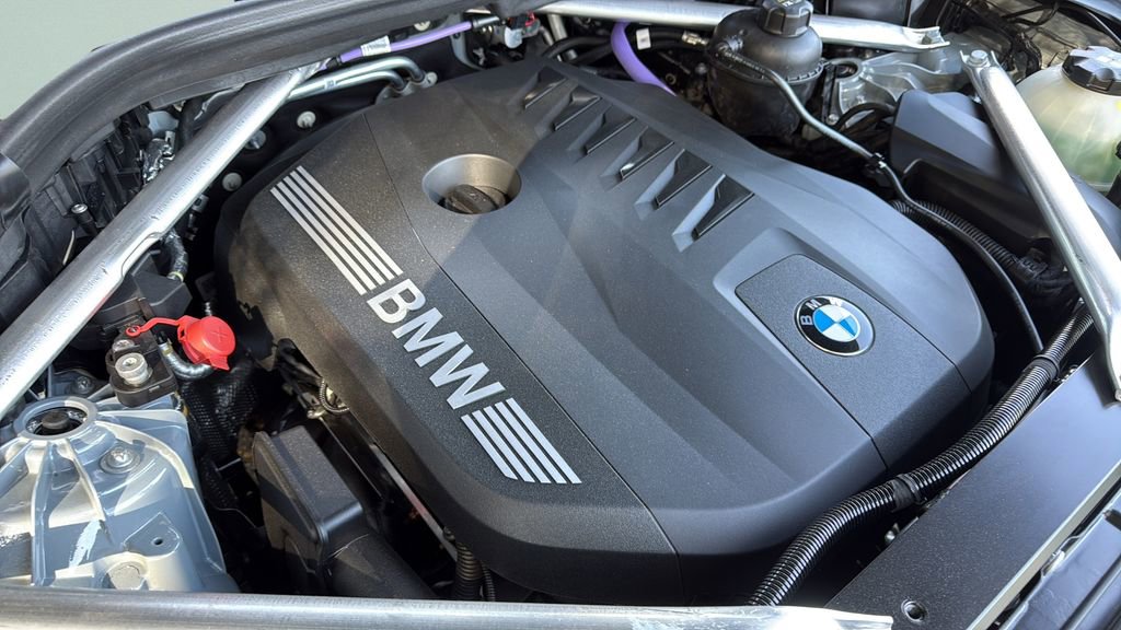 New 2026 BMW X5 xDrive40i w/ M Sport Package image 12
