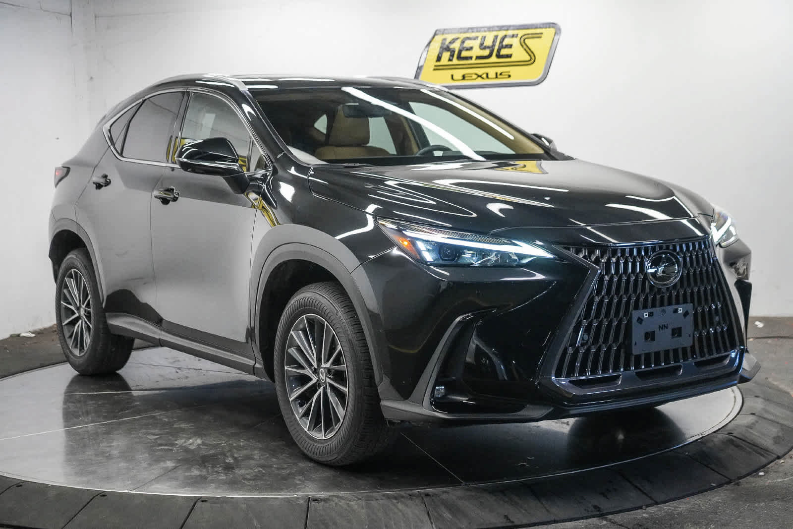 Used 2026 Lexus NX 350h AWD w/ Accessory Package (Z2) image 3