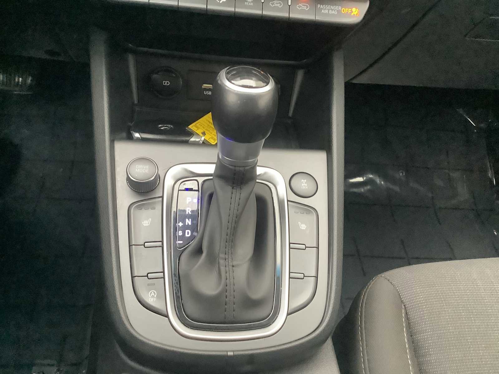 Used 2022 Hyundai Kona SEL w/ Convenience Package image 18