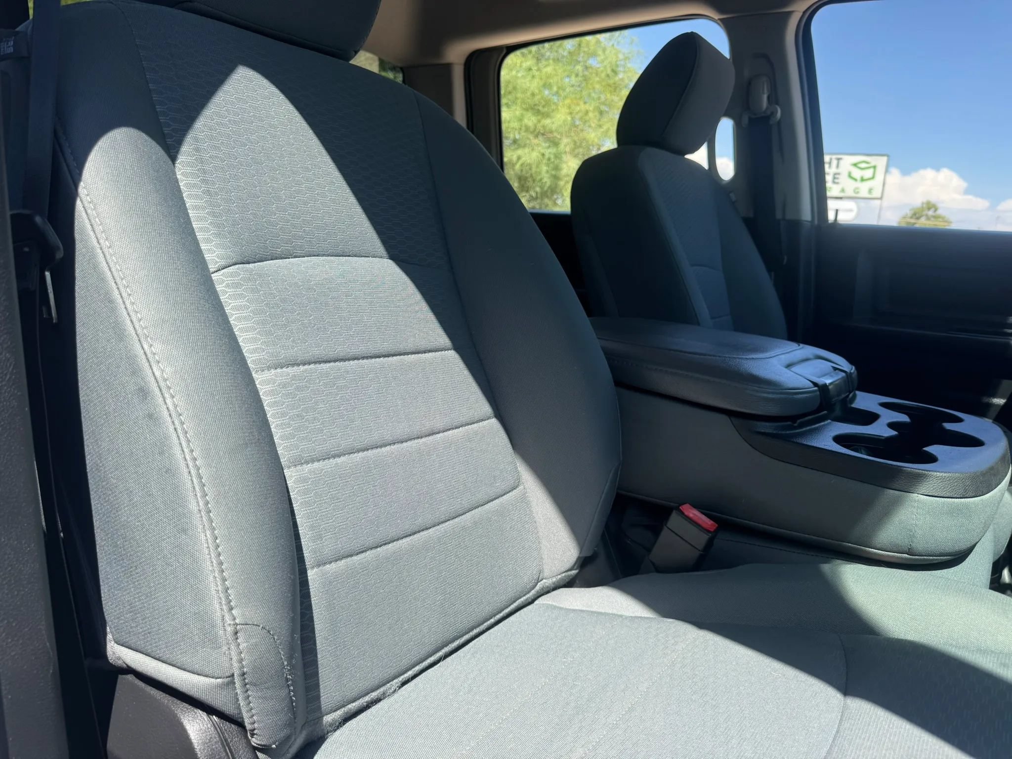 Used 2017 RAM 3500 Tradesman w/ Chrome Appearance Group AWD/4WD image 37