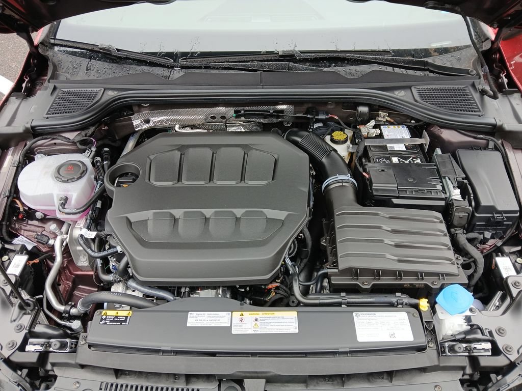 New 2026 Volkswagen GTI SE FWD image 22