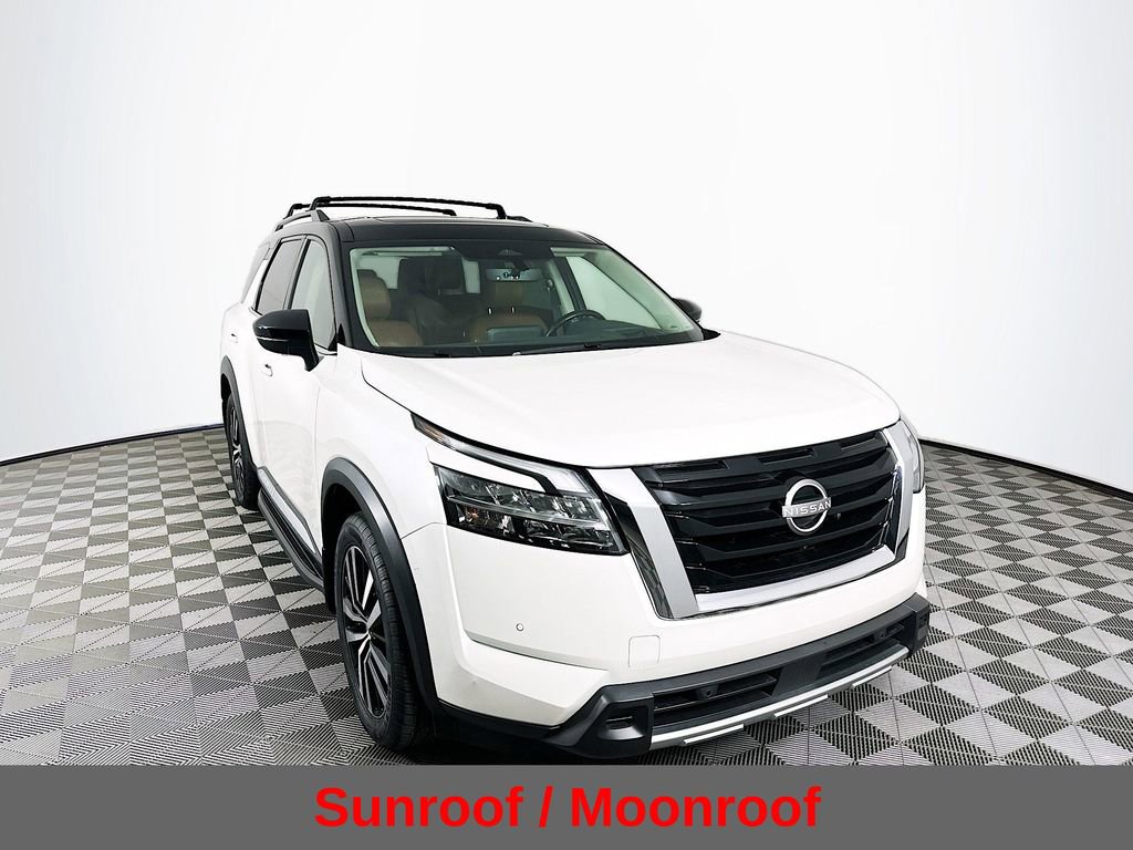 Certified 2023 Nissan Pathfinder Platinum image 3
