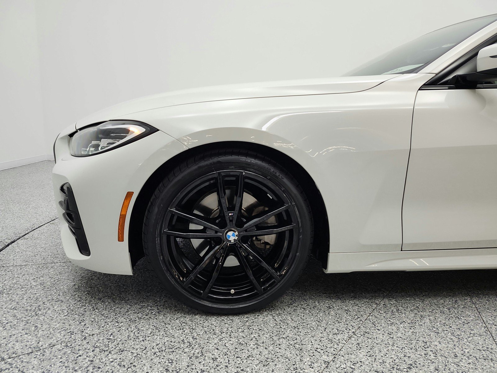 Used 2023 BMW 430i Coupe w/ M Sport Package RWD image 38