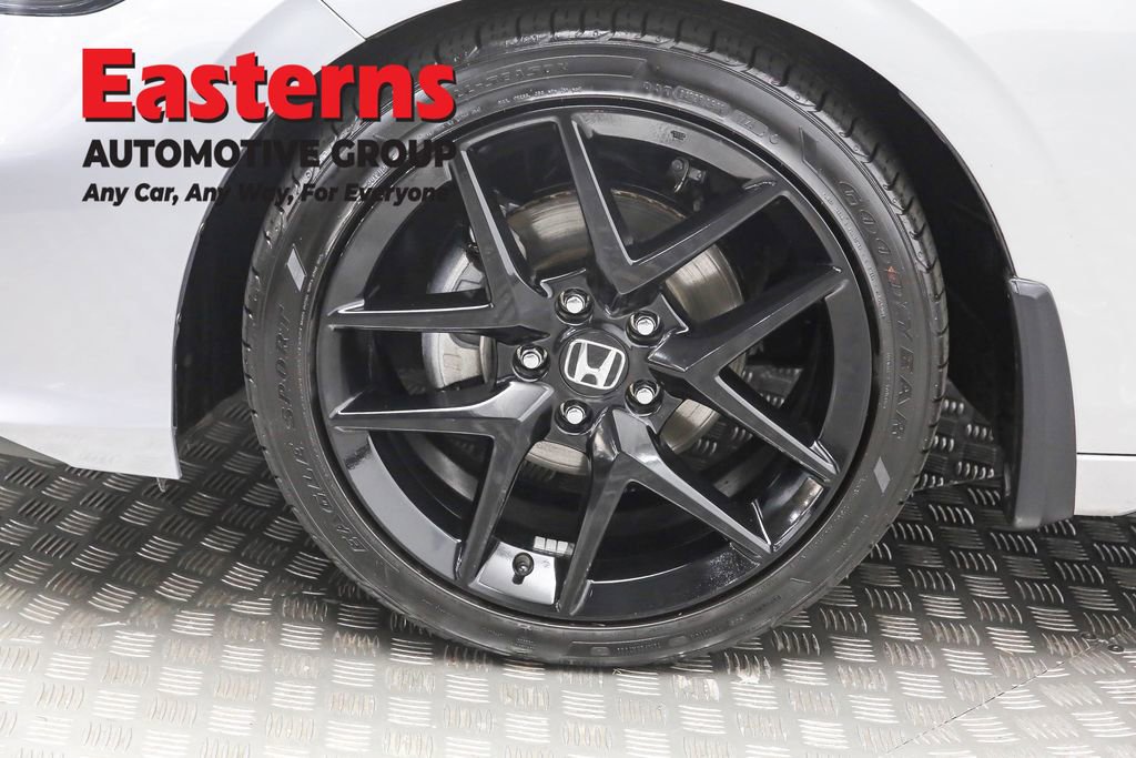 Used 2025 Honda Civic Sport image 31