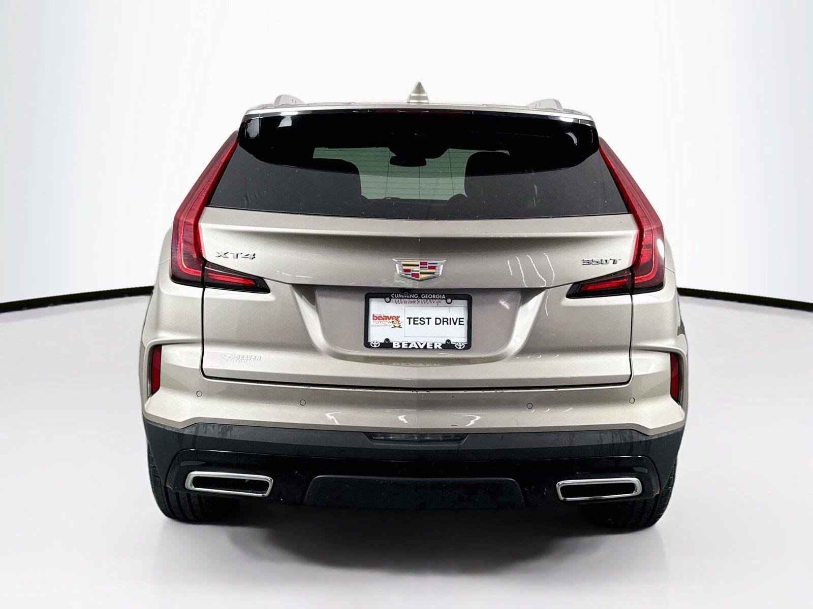 Used 2025 Cadillac XT4 Premium Luxury FWD image 11