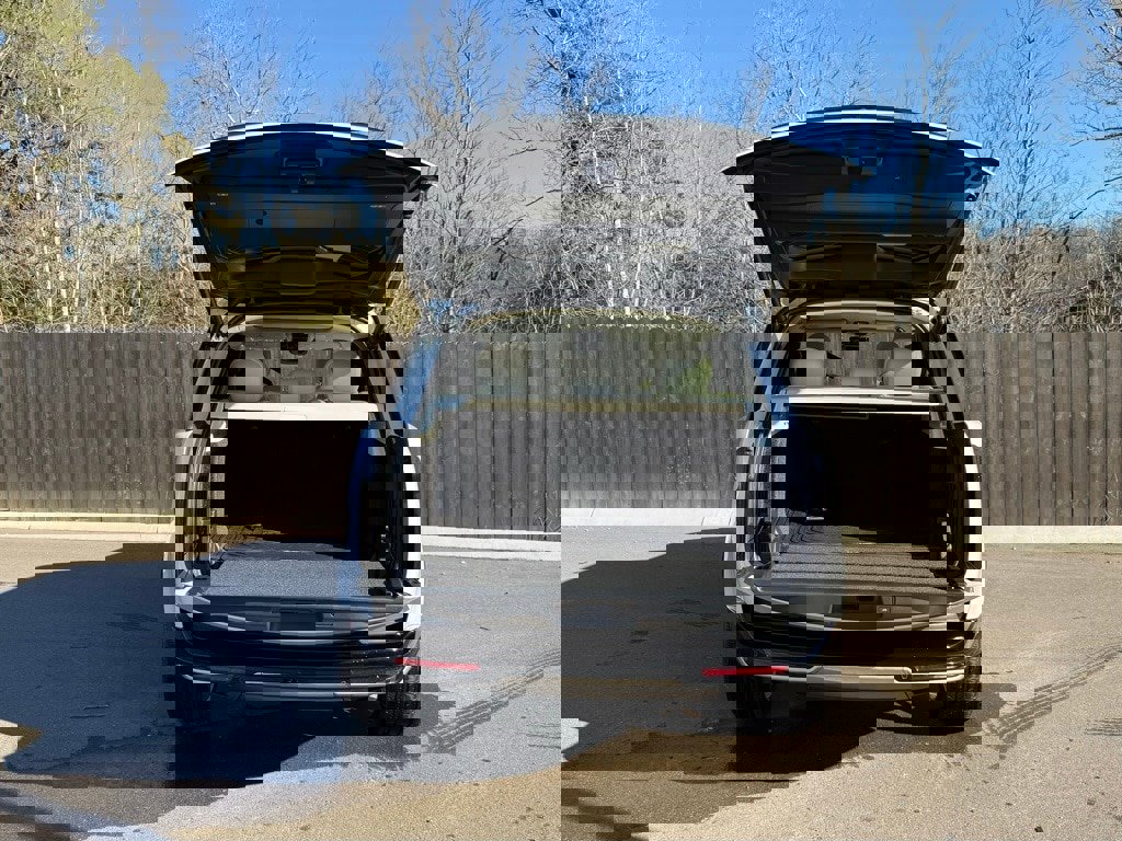 New 2026 Land Rover Range Rover SE image 5