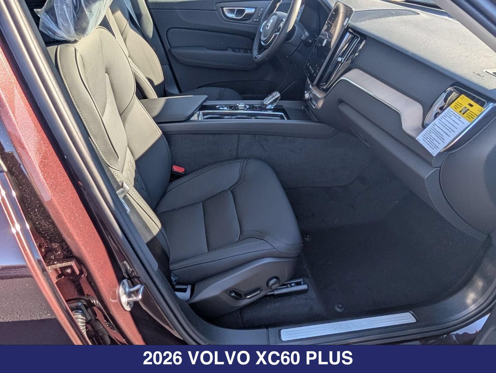 New 2026 Volvo XC60 B5 Plus w/ Protection Package Premier AWD/4WD image 20