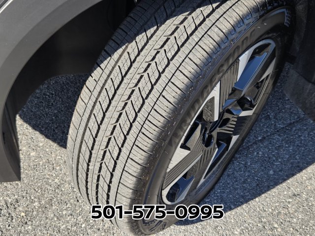 Used 2025 Nissan Kicks SR FWD image 20