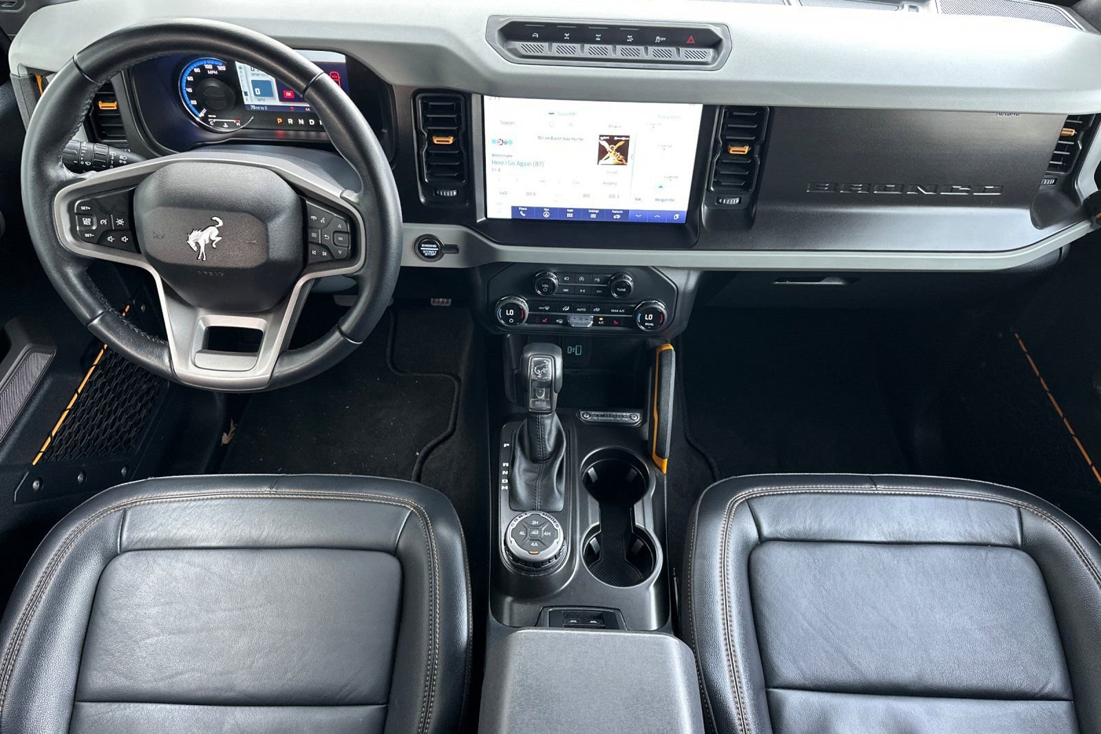 Used 2023 Ford Bronco Badlands image 15