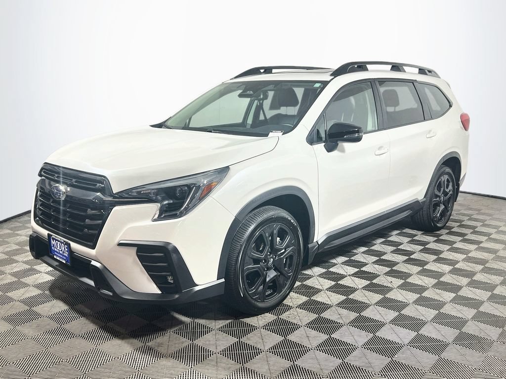 Used 2023 Subaru Ascent Onyx Edition AWD/4WD image 3