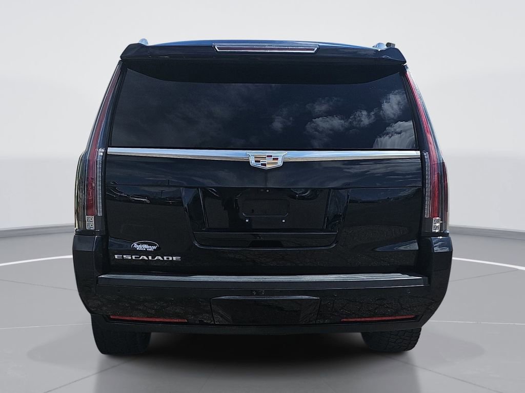 Certified 2018 Cadillac Escalade Luxury AWD/4WD image 5