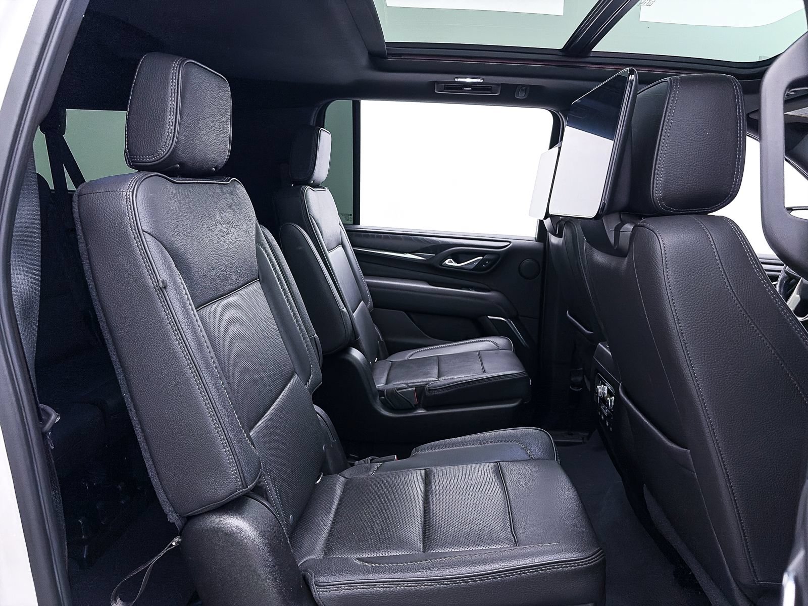 Used 2021 GMC Yukon XL Denali w/ Denali Ultimate Package RWD image 38