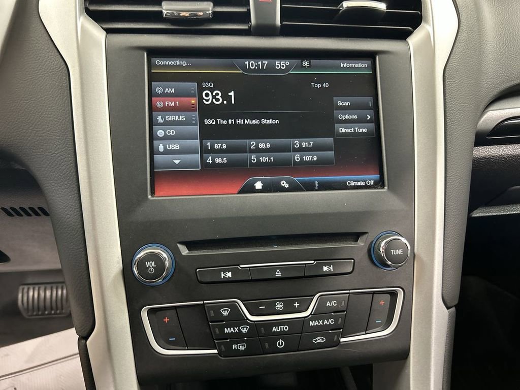 Used 2016 Ford Fusion SE image 14