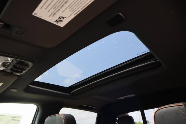 New 2025 GMC Canyon AT4 w/ Nightfall Edition image 11