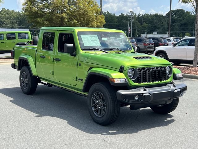 New 2025 Jeep Gladiator Sport AWD/4WD image 15
