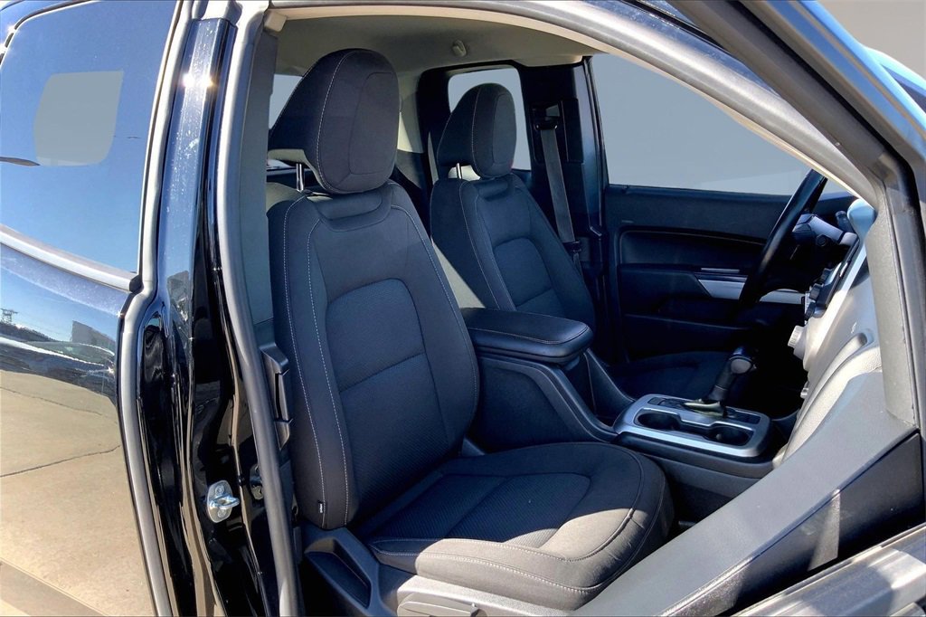 Used 2021 Chevrolet Colorado LT w/ Fleet Safety Package image 7