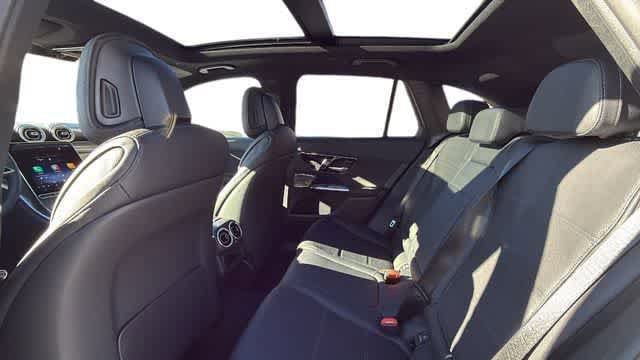 Used 2026 Mercedes-Benz GLC 300 4MATIC image 5