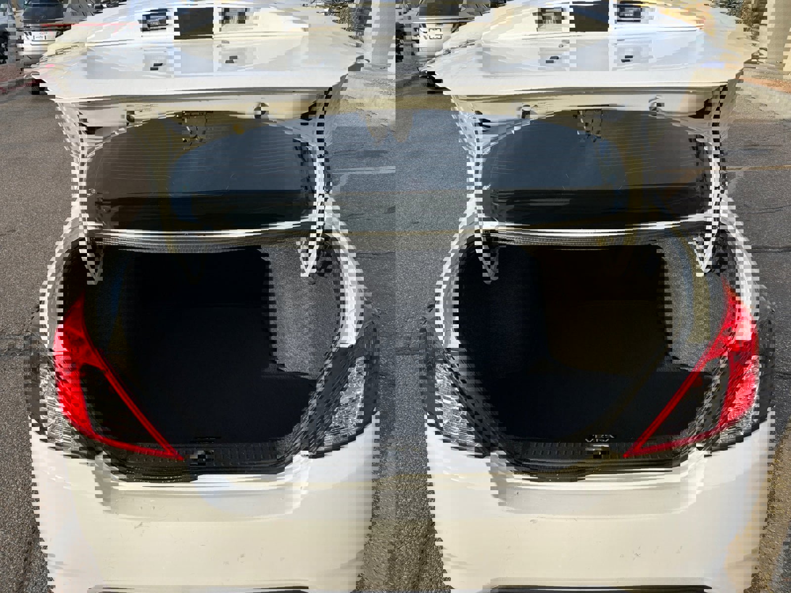 Used 2017 Nissan Versa S image 28